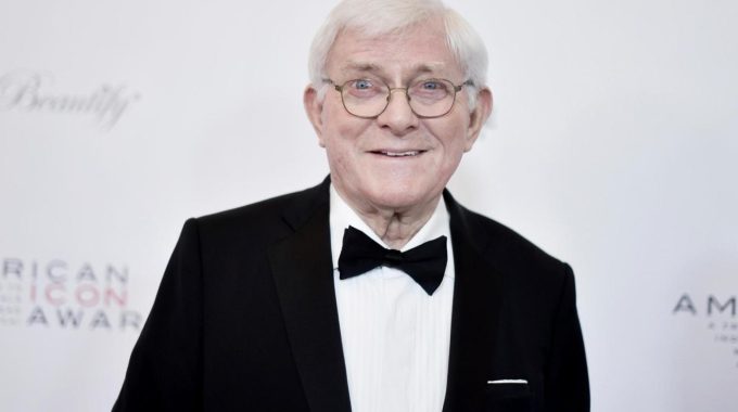 Phil Donahue Dies: Pioneering Daytime Talk Show Host Who Launched An Indelible Television Genre Was 88