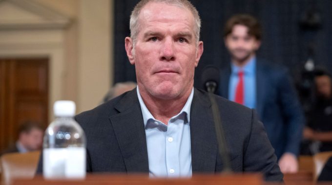 Retired NFL Quarterback Brett Favre Says He Has Parkinson’s Disease